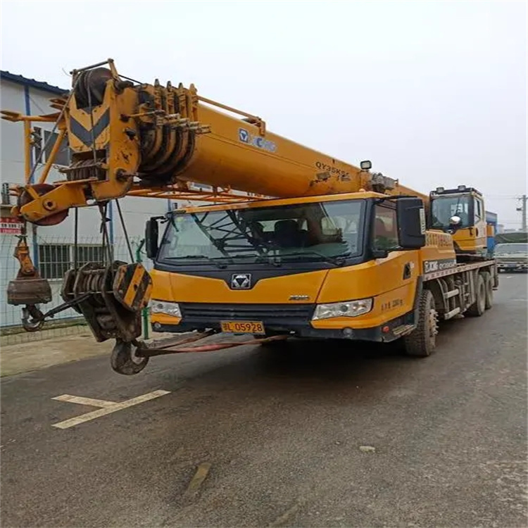 松滋吊车出租保险：全面覆盖，安全无忧