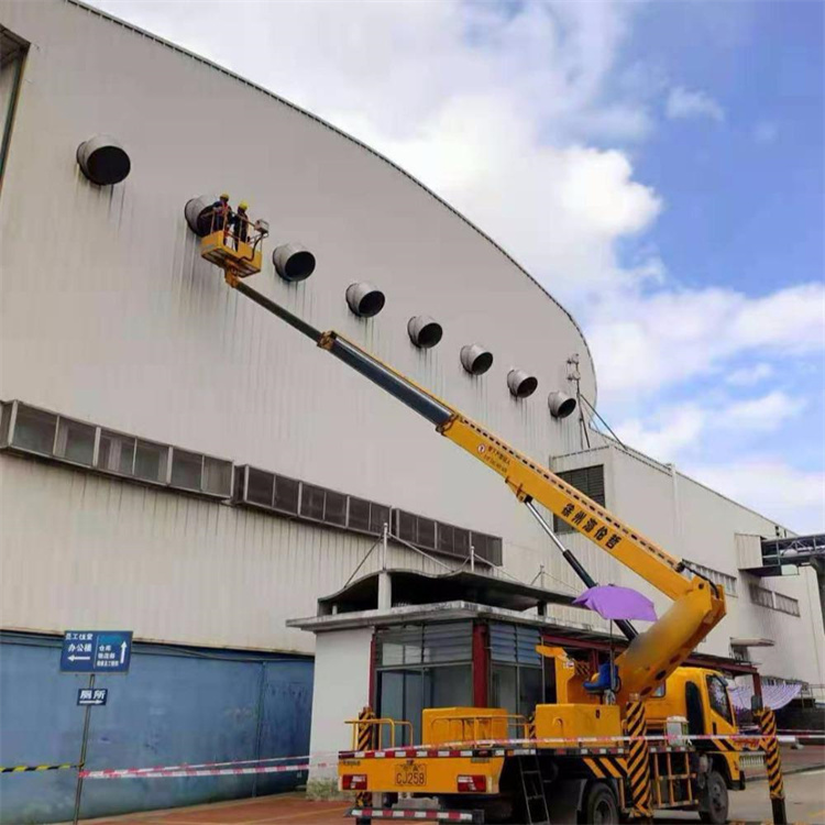 松滋高空作业车出租服务：专业广告牌安装解决方案